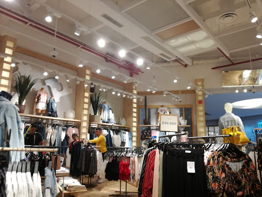 Foto del negocio en Google Maps · Pull&Bear