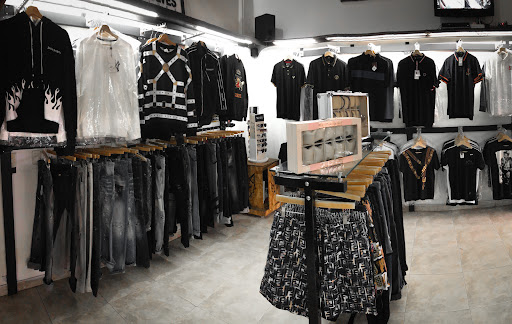 Foto del negocio en Google Maps · The wolves store